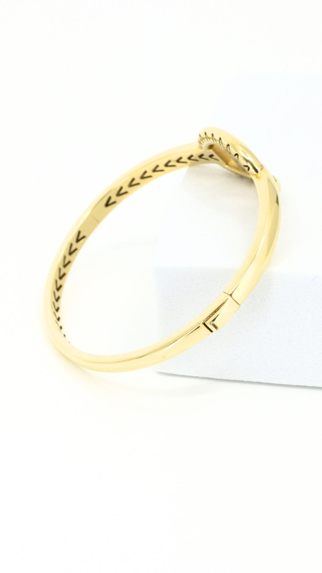V Bangle 16"