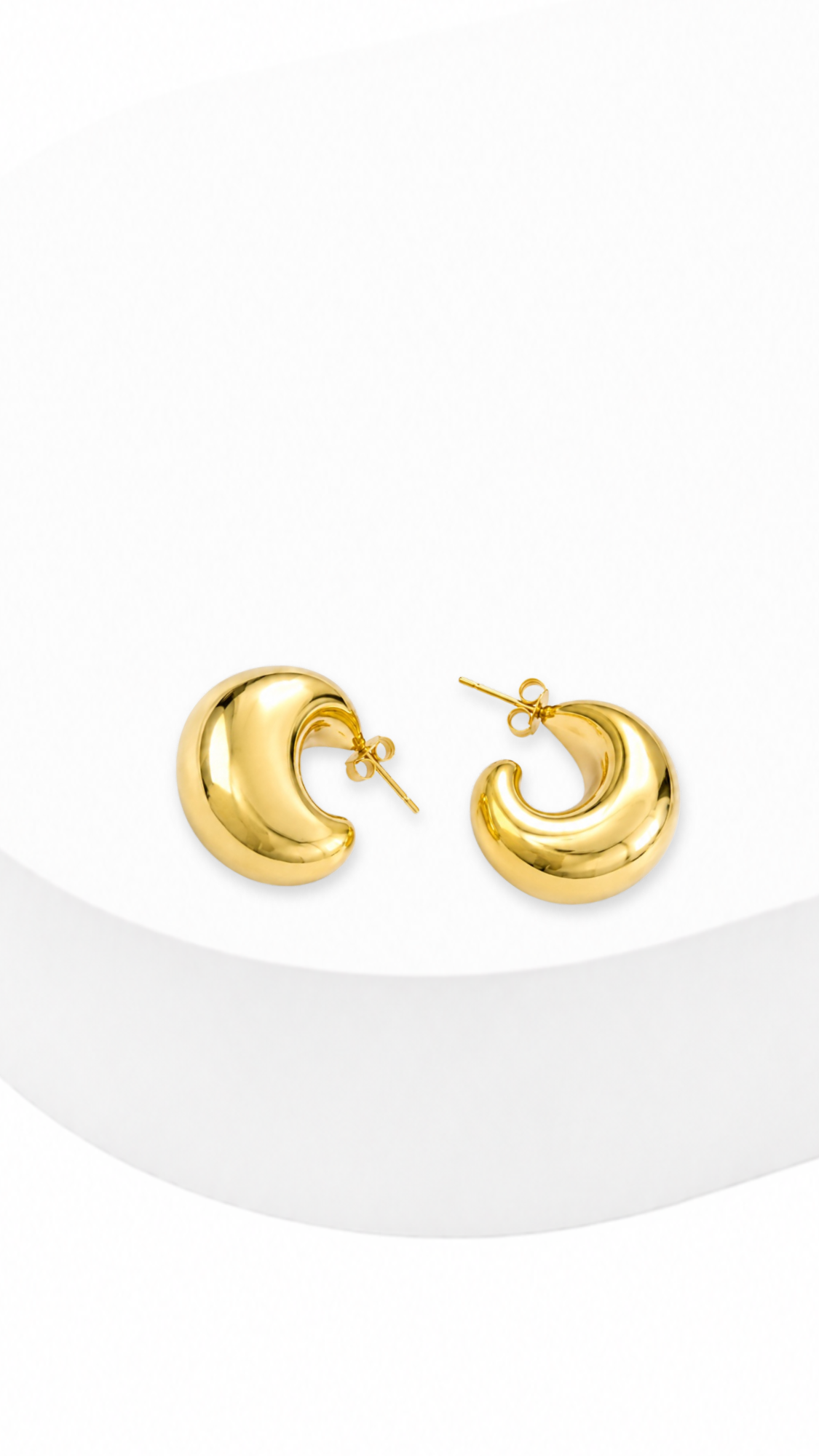 925 Silver  YG Plated G Design Stud Earring