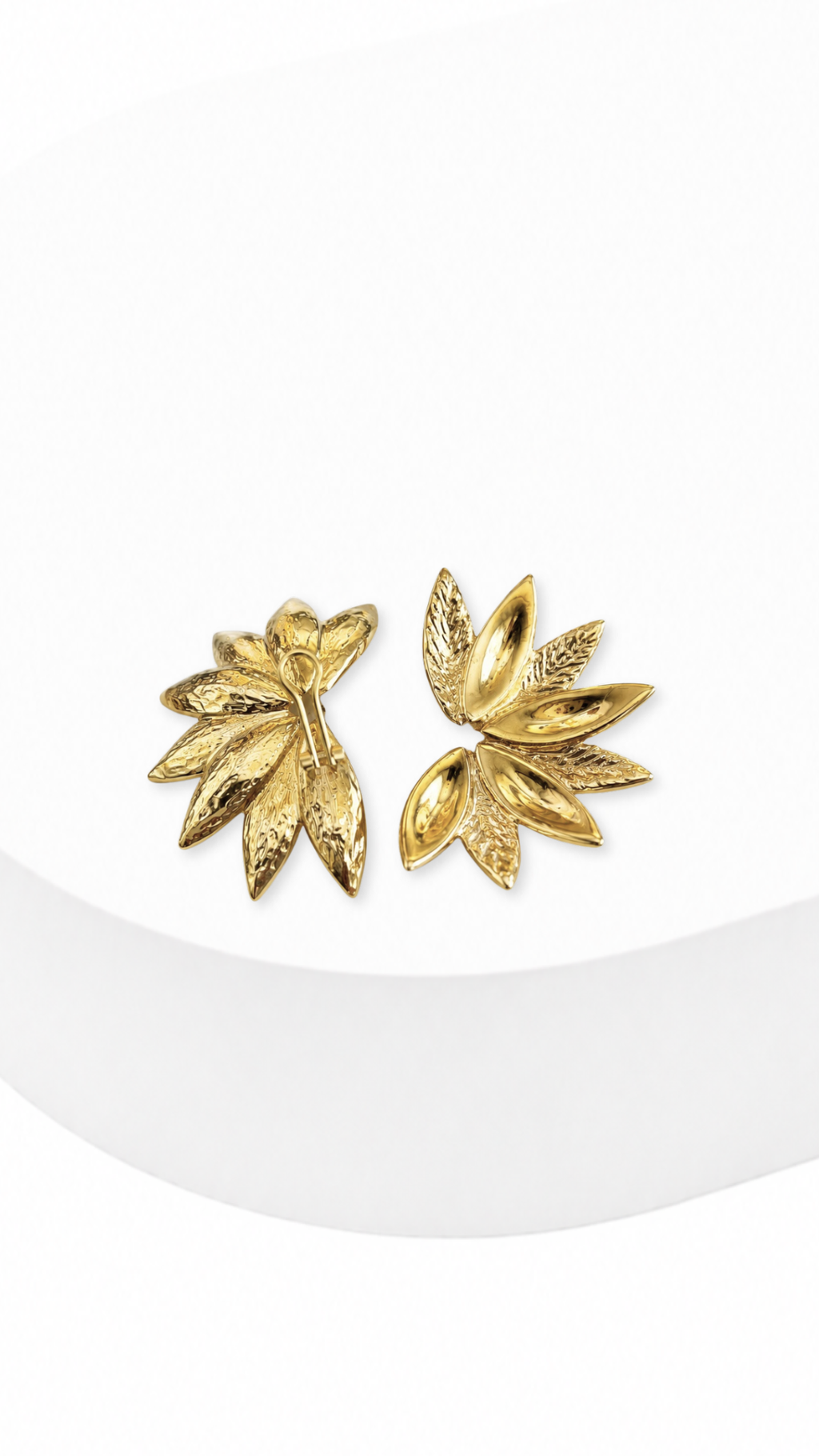 Aurelia Leaf Blossom Clip-Type Earrings Matte & Glossy