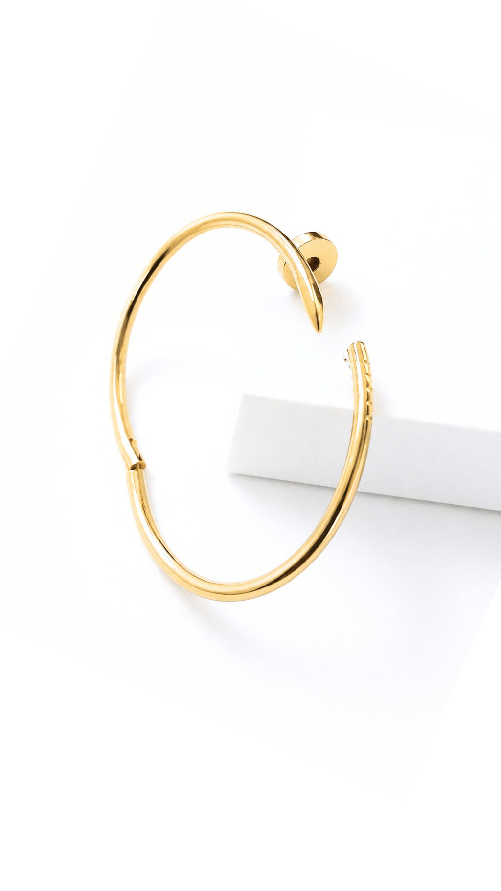 Nail Bangle 16"
