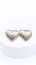 Pop Heart Clip-Type Earrings Matte White Gold
