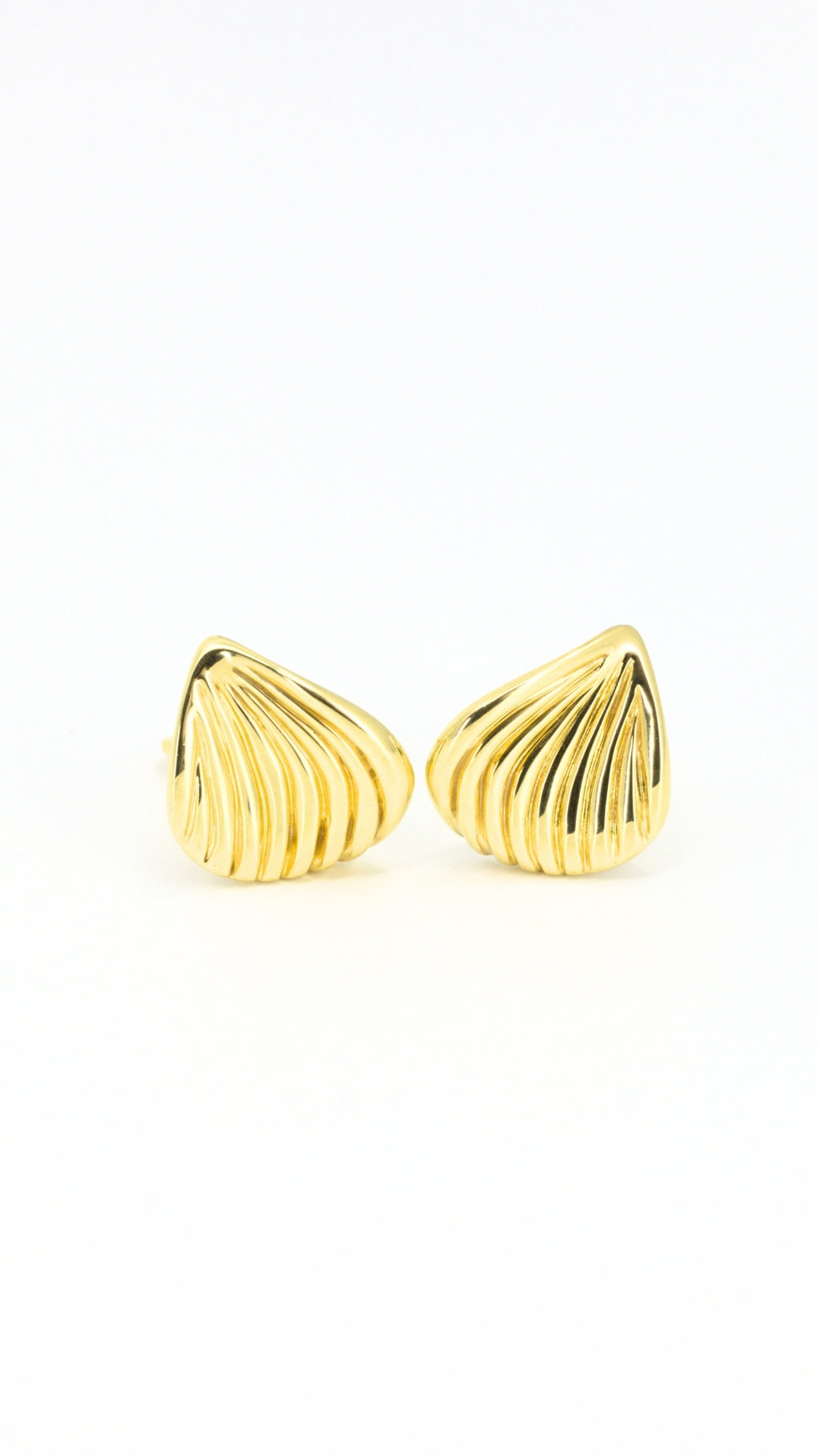 Shell Sculpt Earrings