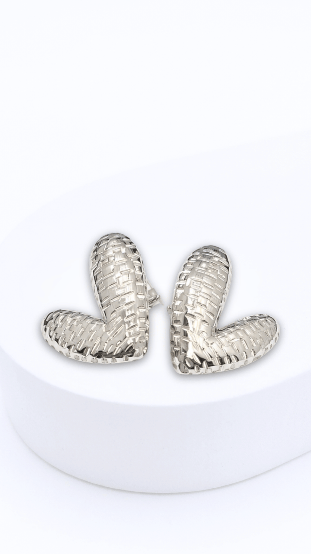 Woven Heart Electroform Clip-Type Earrings White Gold