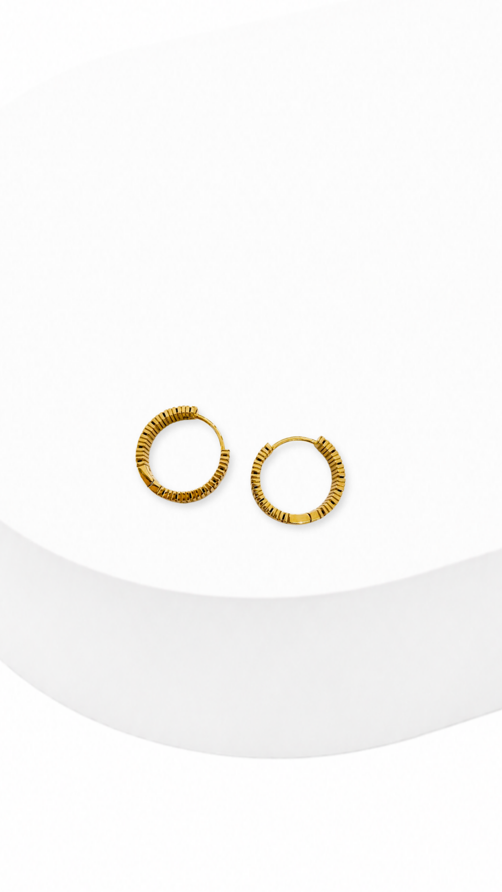 Love Unlimited Clip-Type Earrings - Thin