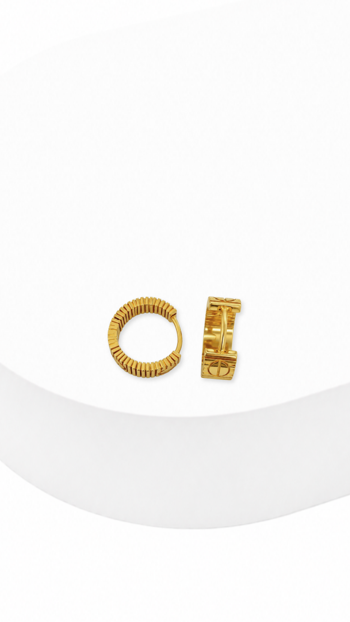 Love Unlimited Clip-Type Earrings - L Thick