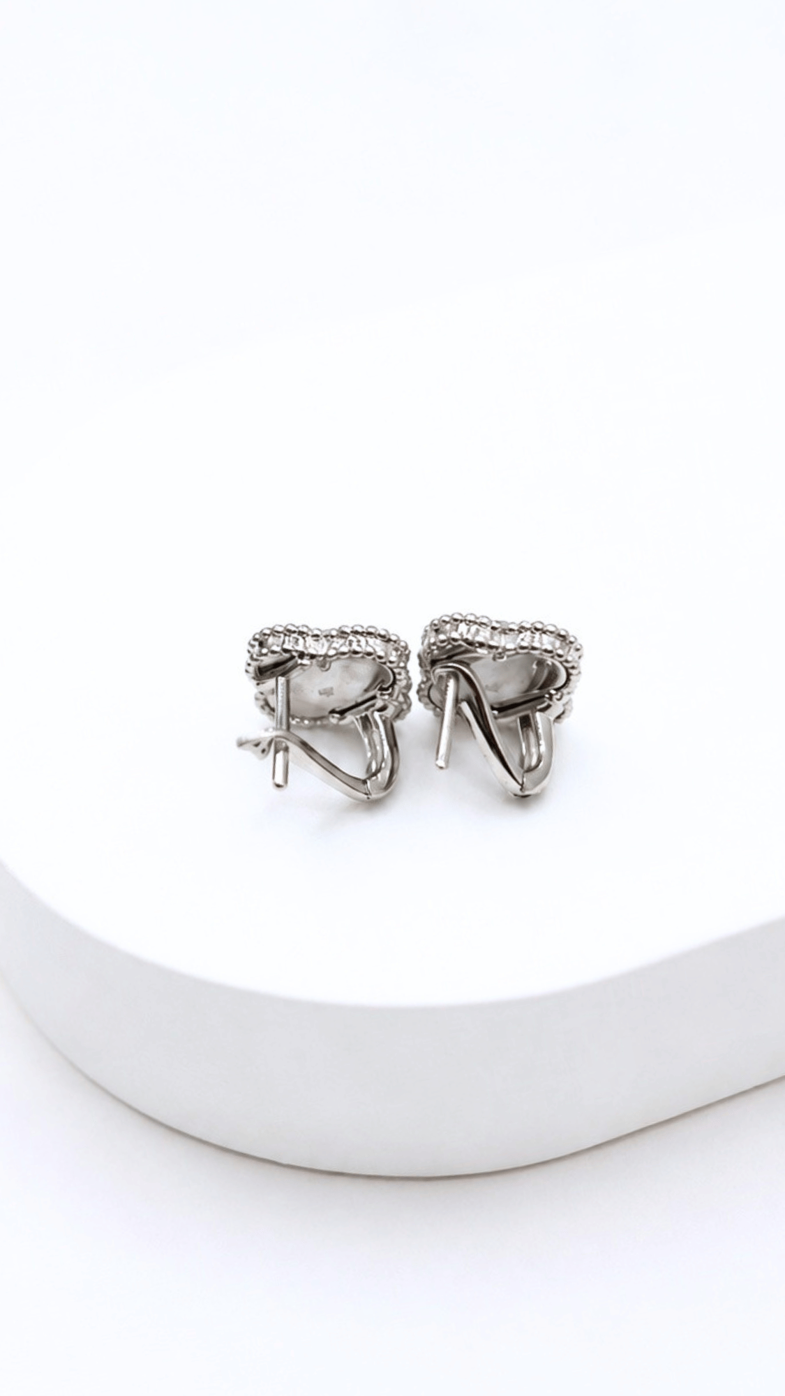 Four-Leaf Clover Earrings Clip-Type White Gold 15mm