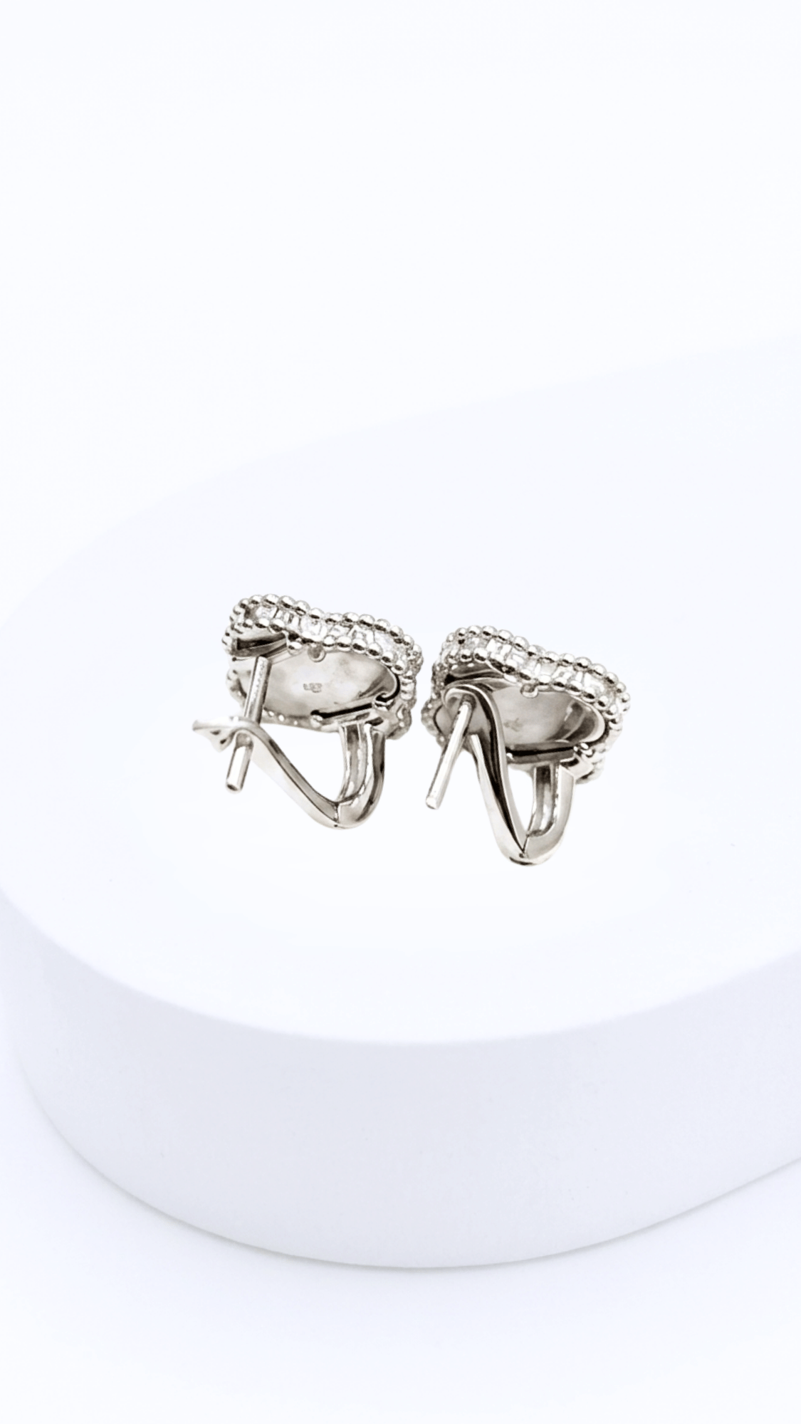 Four-Leaf Clover Earrings Clip-Type White Gold 15mm