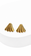 Gilded Shell Clip-Type Earrings