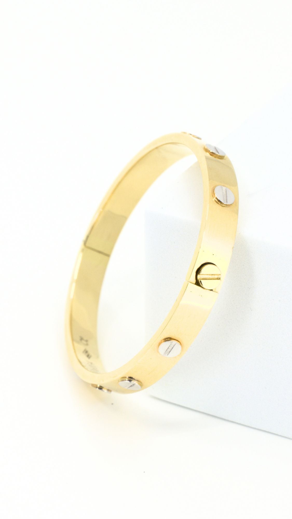 Love Bangle Embossed Gold 16"