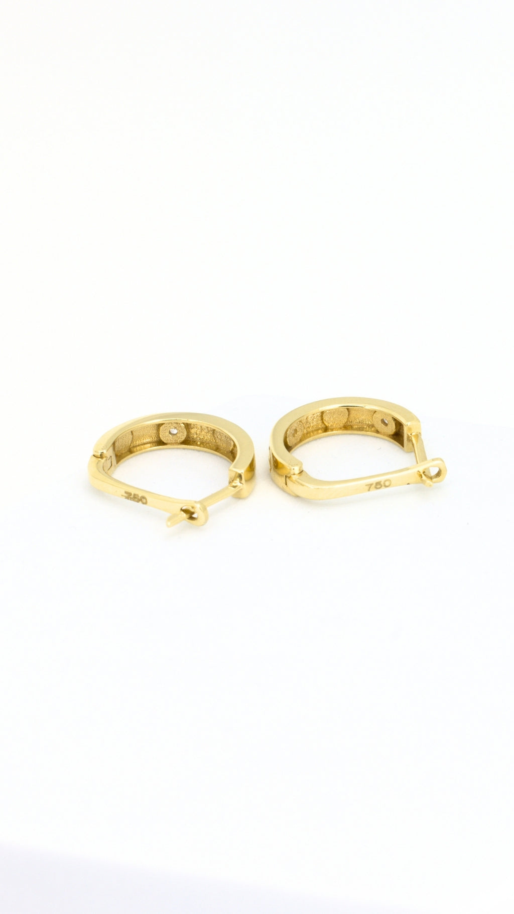 Love Hoop Earrings Clip-Type Lock With Stone Details