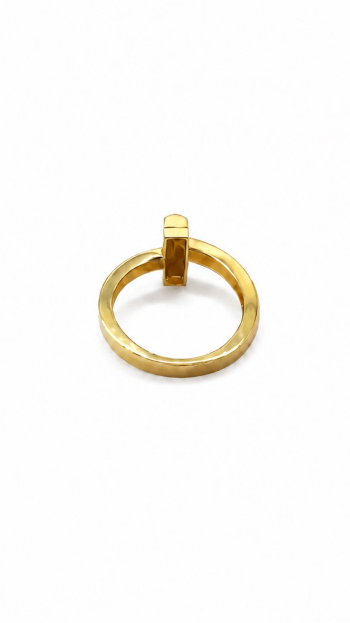 Overlap T-Bar Ring 9"