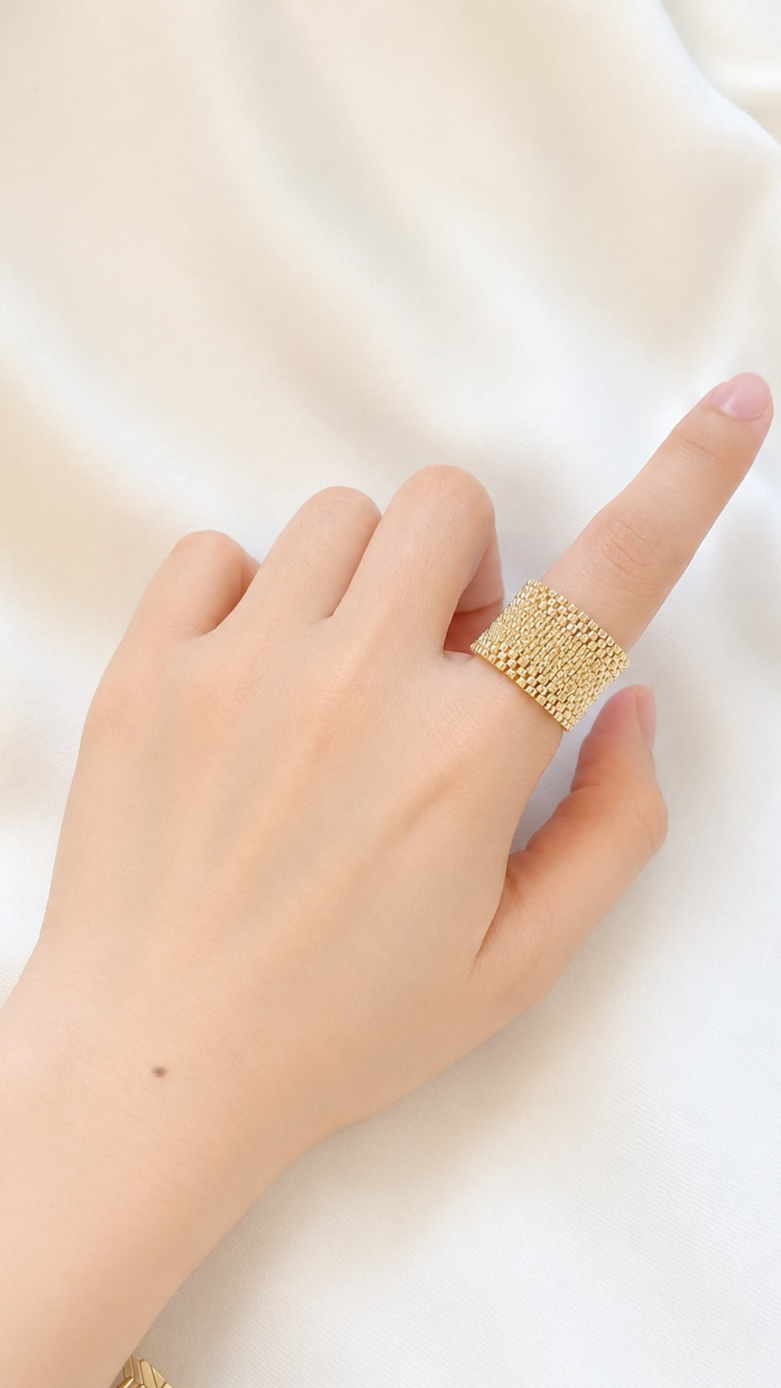 Tuscan Glimmer Ring - Size 6