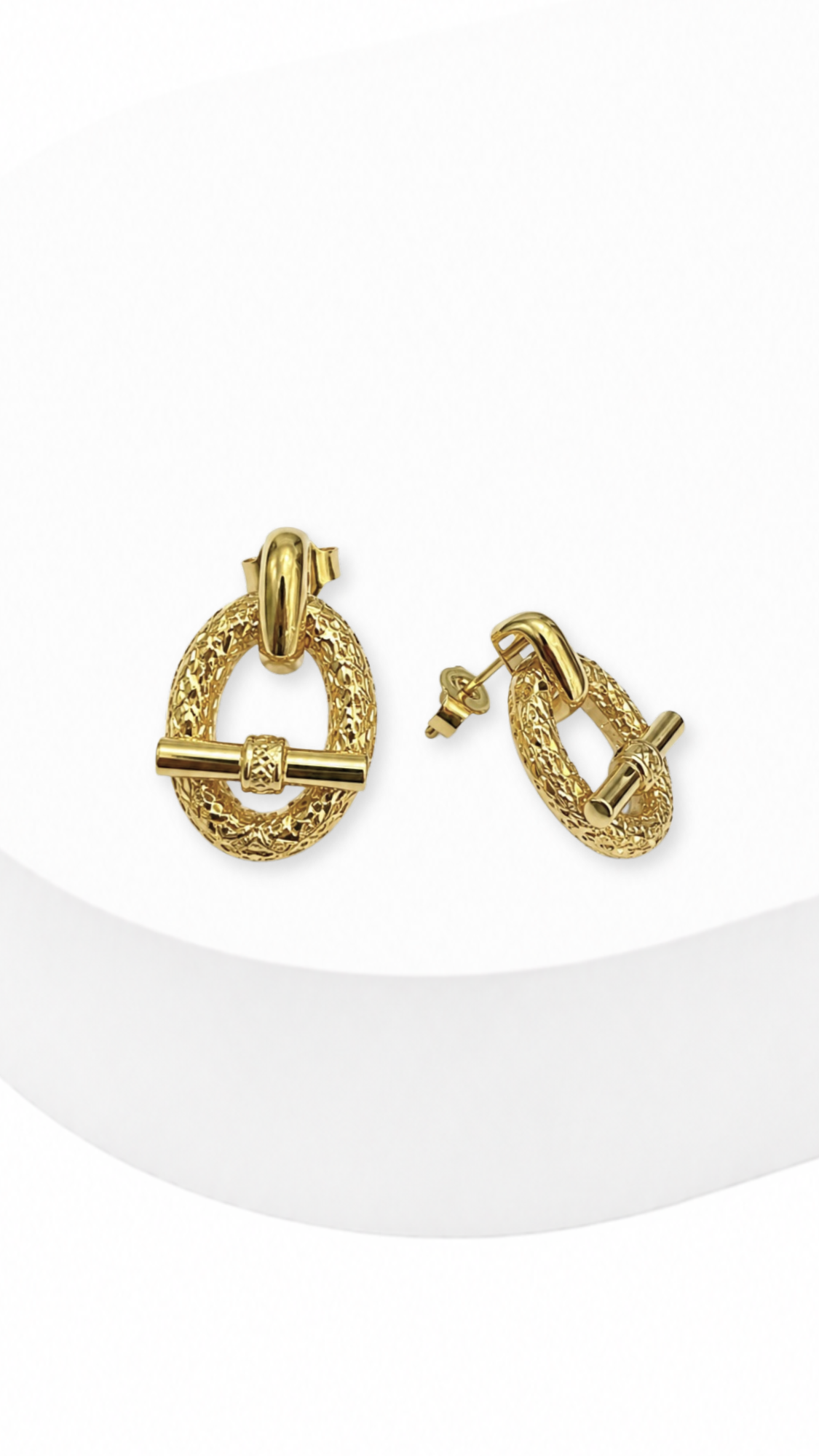 Regal Link Diacut Stud Earrings