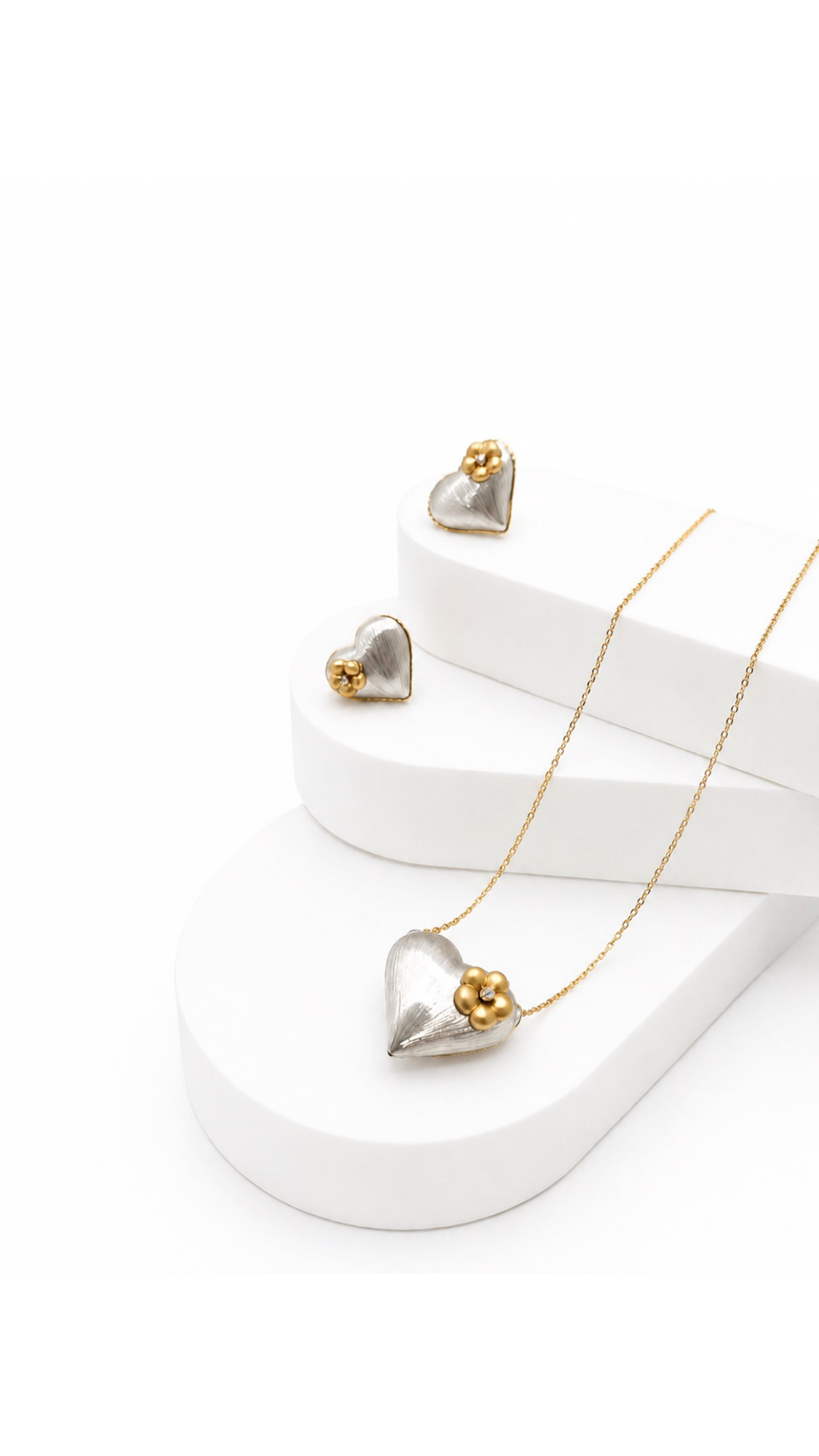 Pop Heart Chic Earrings And Necklace With Pendant Set White Gold
