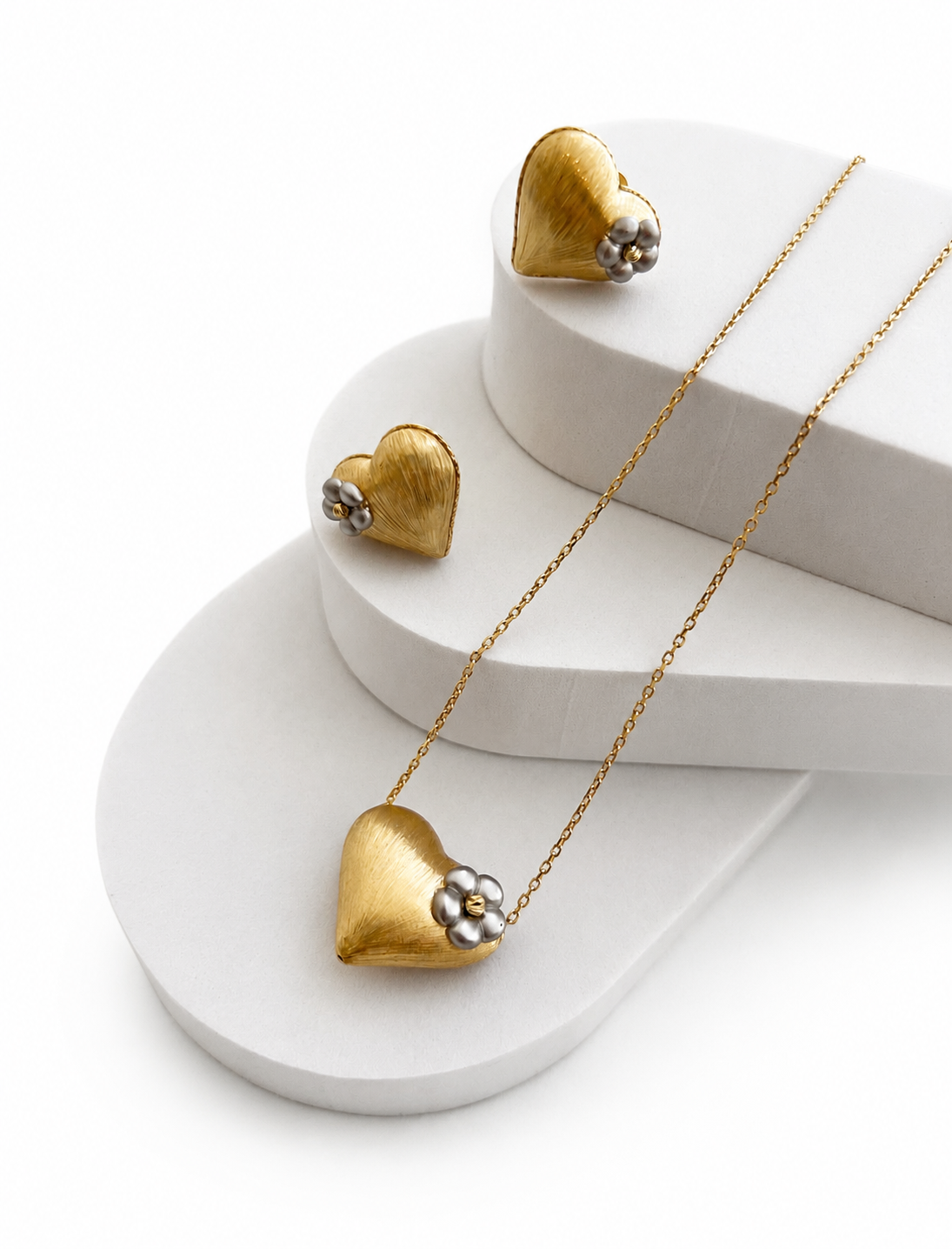 Pop Heart Chic Earrings And Necklace With Pendant Set Gold