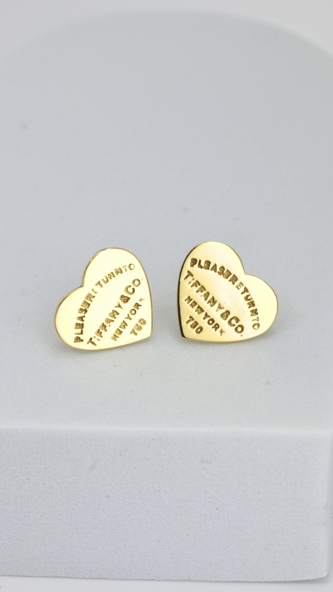 TFY Flat Heart Stud Earrings