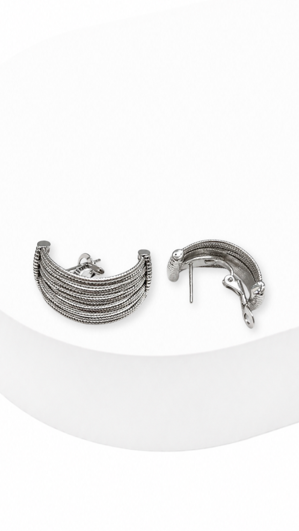 Tidal Curve Clip Type Earrings White Gold