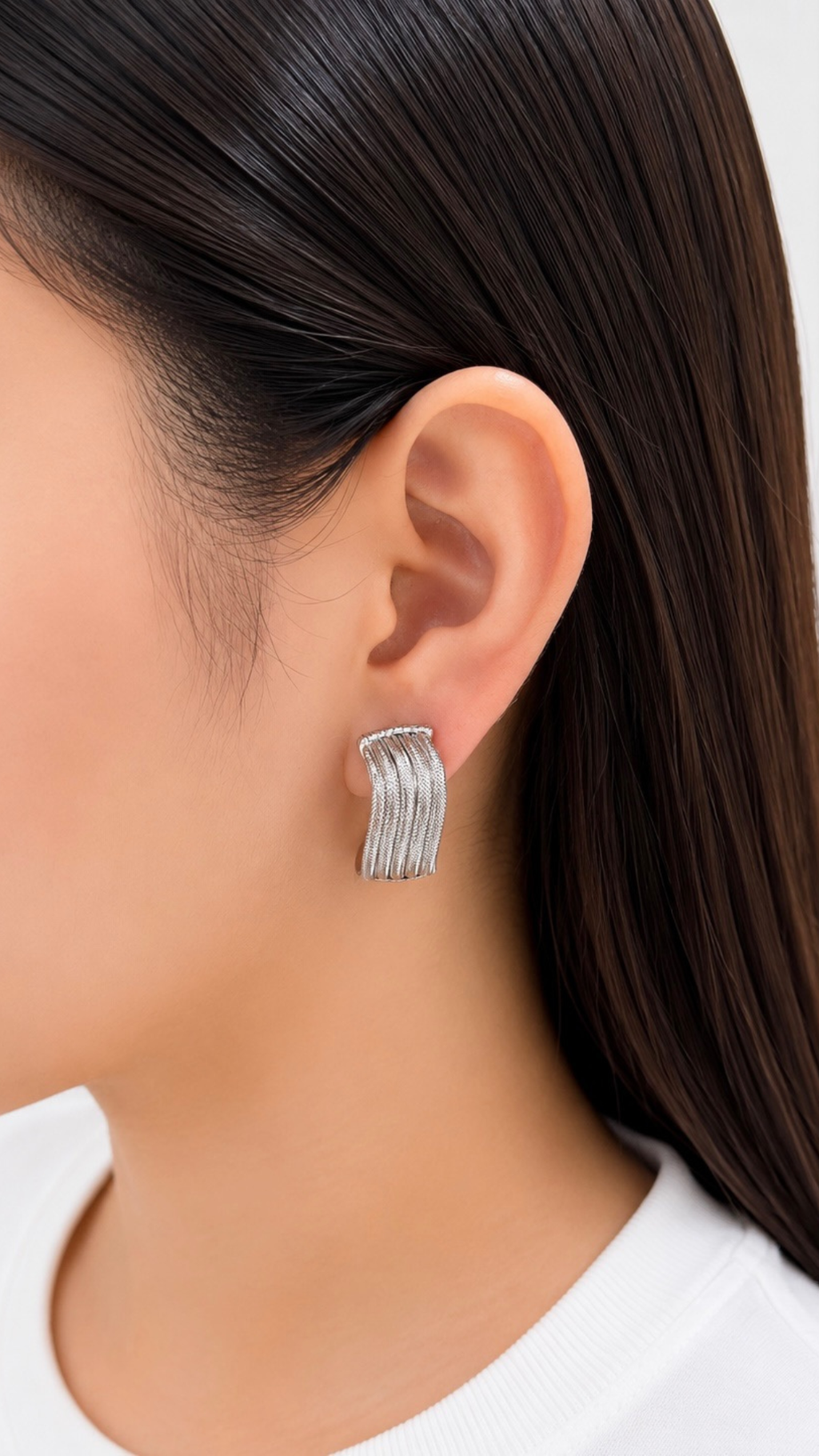Tidal Curve Clip-Type Earrings White Gold