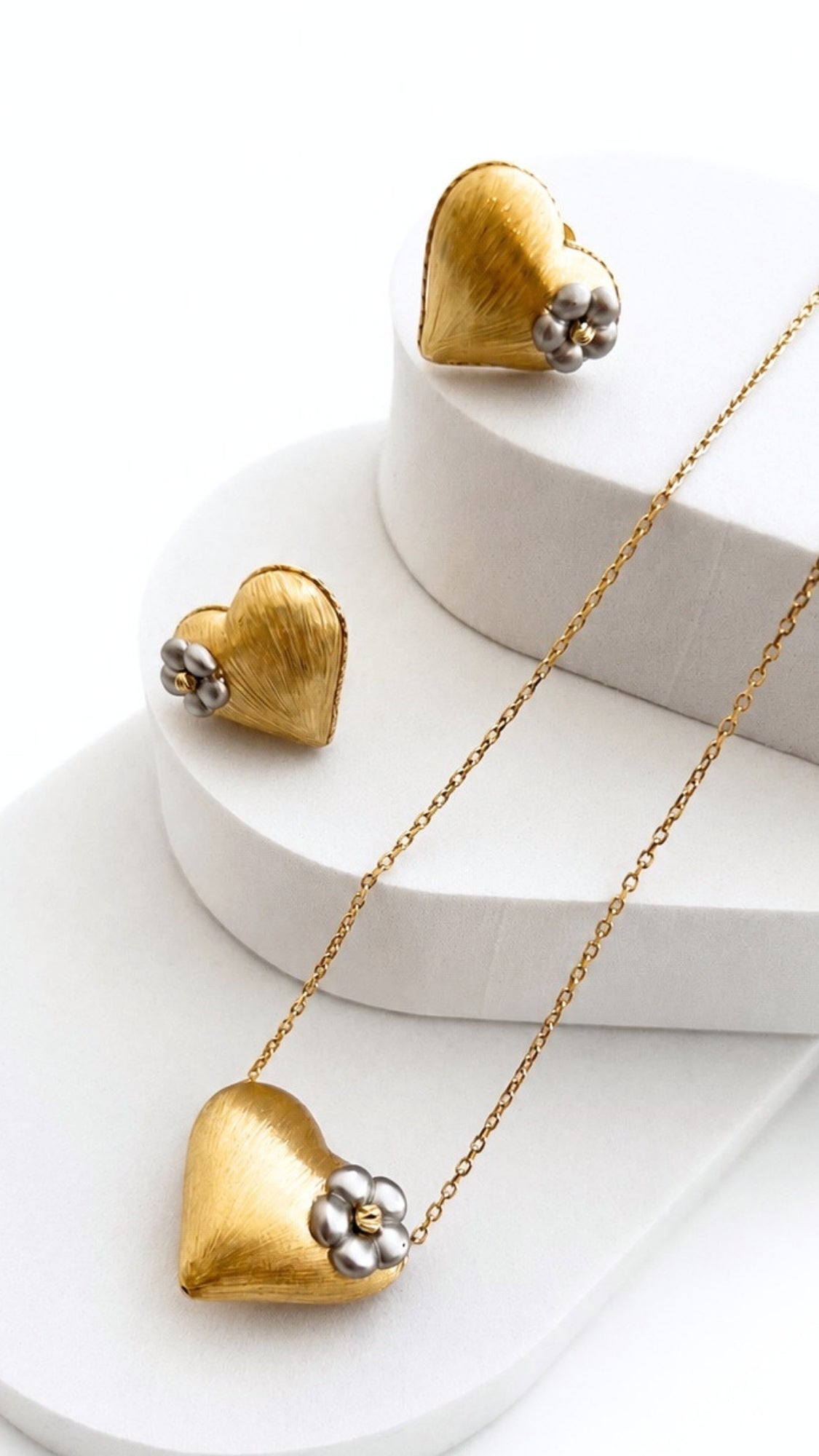 Pop Heart Chic Earrings And Necklace With Pendant Set Gold